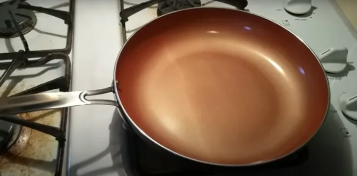 how to season a red copper pan