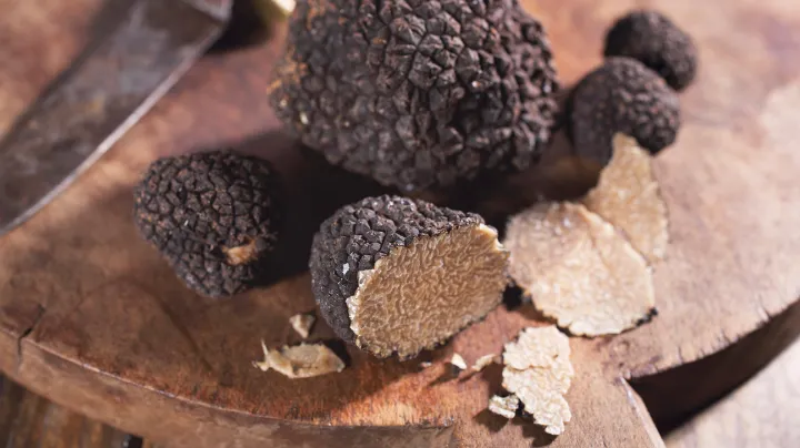 what do truffles taste like