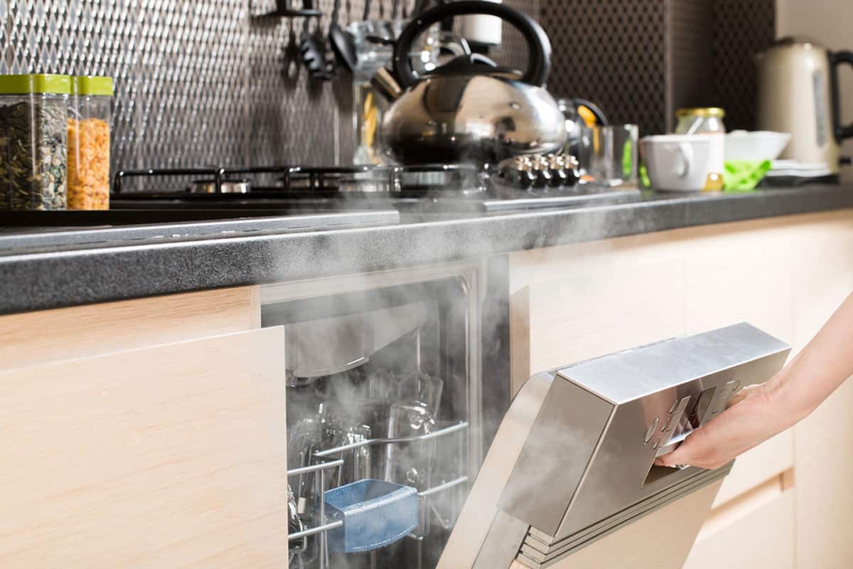 homeguide-brand-new-stainless-steel-dishwasher-install-clean-dishes Best Dishwashers Under $600