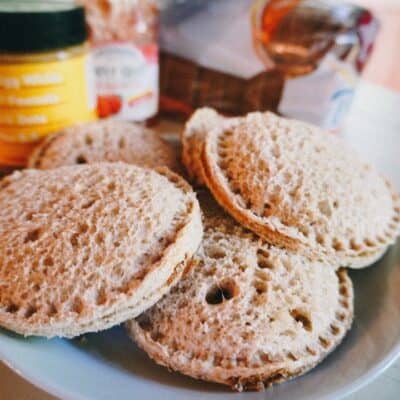 Homepage 16 uncrustables angled on plateJPG 720x720 1