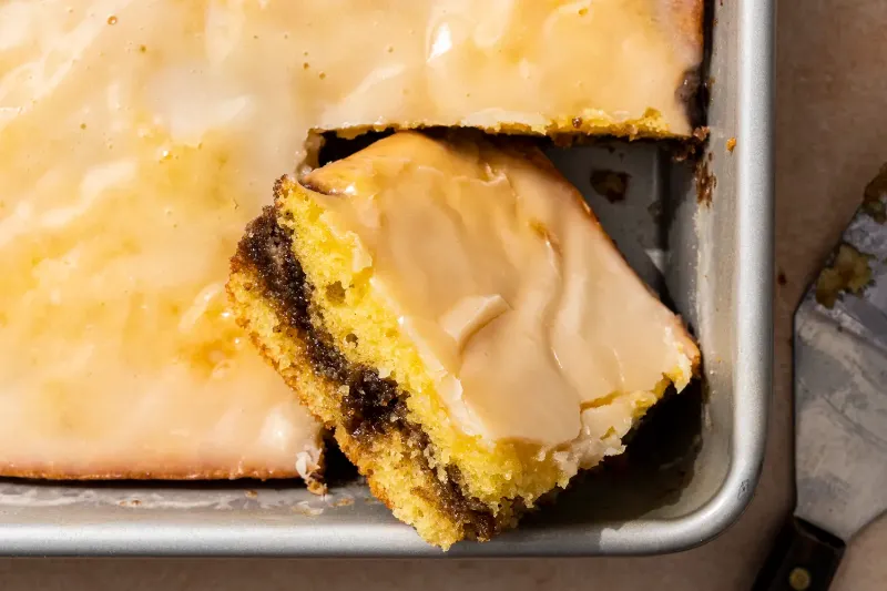 Best Honey Bun Brands - How To Choose Tasty Honey Bun? 11 Best Honey Bun Brands