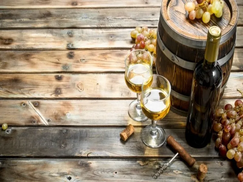Best Semi Sweet White Wine For Christmas Parties And New Year's Eve Celebrations 8 Best Semi Sweet White Wine