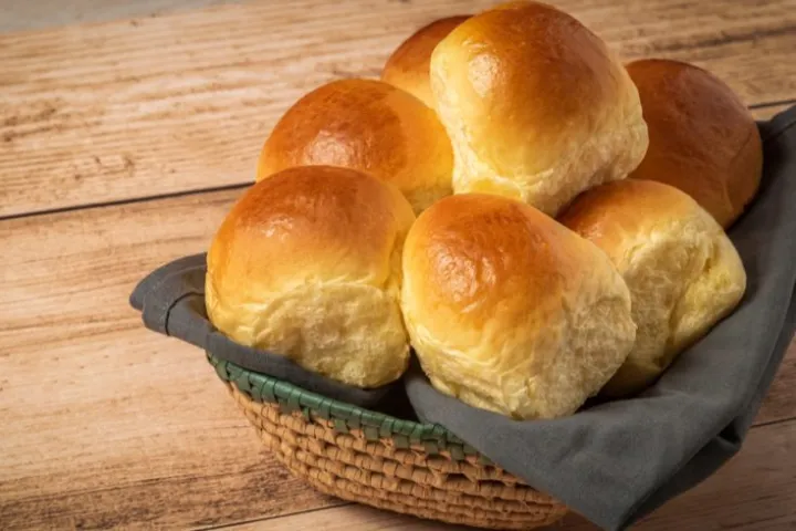 Parker House Rolls Frozen: A Delicious And Nutritious Option For Your Family! 4 Parker House rolls frozen